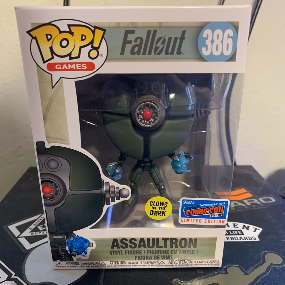 Assaultron Funko